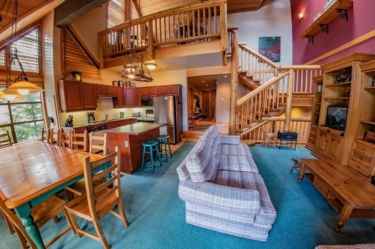 וויסטלר Pinnacle Ridge 38 - 5 Steps Away From The Ski Run, Wood Fireplace 0*,  קנדה