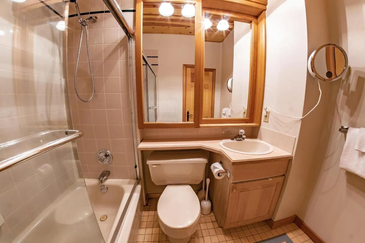 Pinnacle Ridge 38 - 5 Steps Away From The Ski Run, Wood Fireplace Whistler 0*,