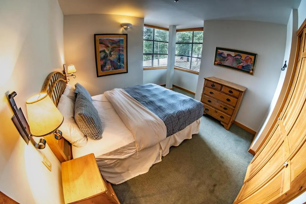 Pinnacle Ridge 38 - 5 Steps Away From The Ski Run, Wood Fireplace Whistler 0*,
